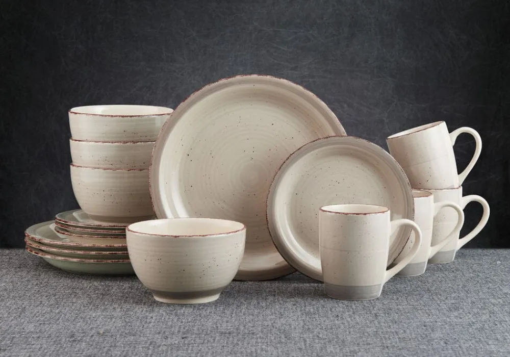 Pfaltzgraff® Sadie Cream 16 Piece Dinnerware Set, Service for 4- Dinnerware Service For 4